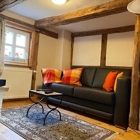 Mittelalterdomizil Mit Balkon Und Parkplaetzen