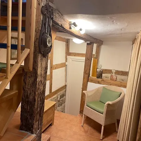 Mittelalterdomizil Mit Balkon Und Parkplaetzen Дом отдыха Кведлинбург