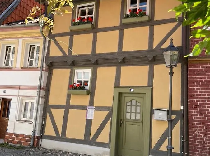 Mittelalterdomizil Mit Balkon Und Parkplaetzen Дом отдыха