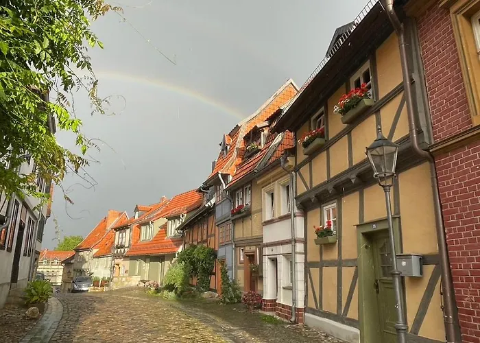 Mittelalterdomizil Mit Balkon Und Parkplaetzen * Кведлинбург